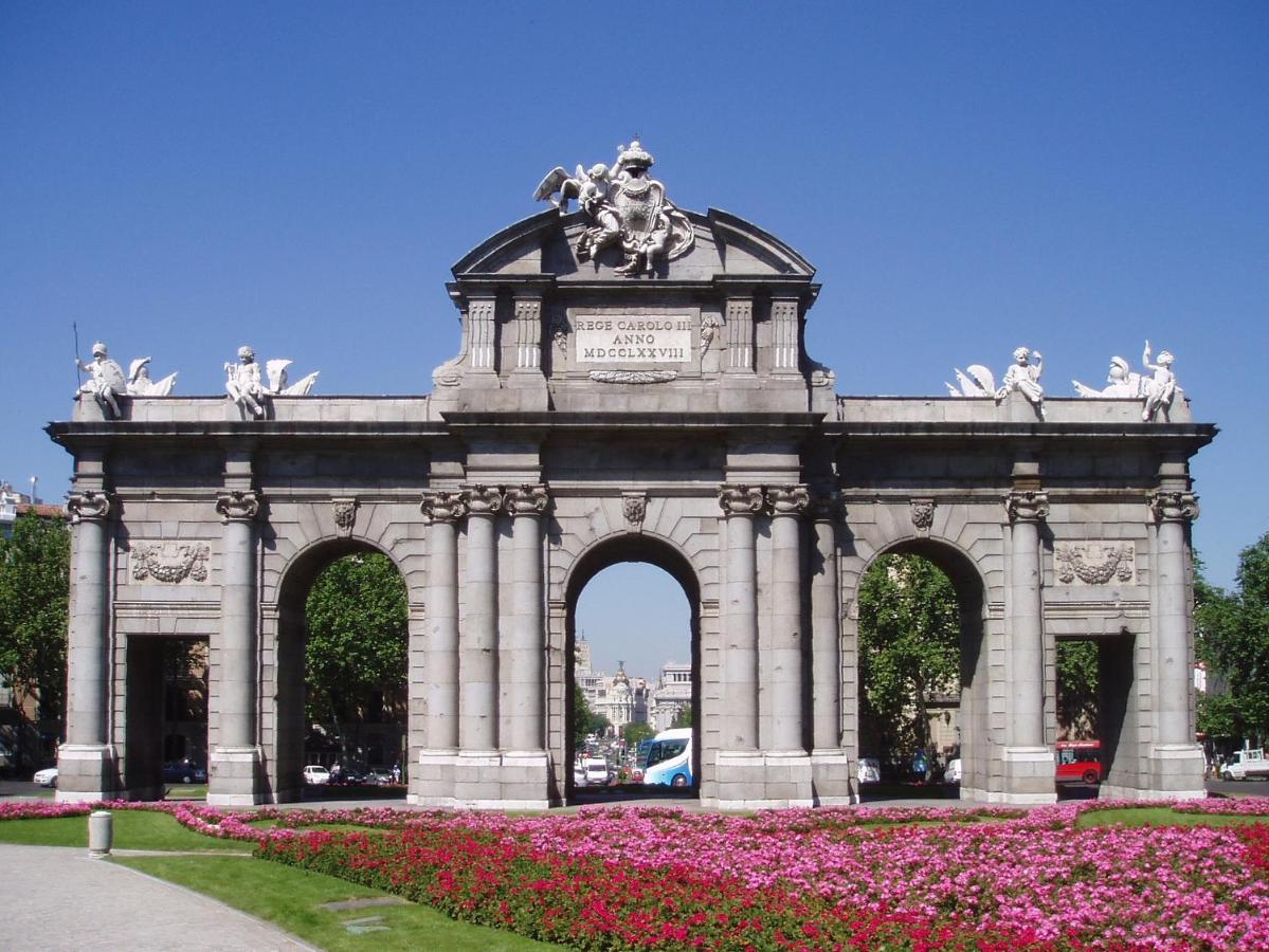 Me Voy a Madrid -JUNTO AL PARQUE DEL RETIRO-4 Apartamento Exterior foto